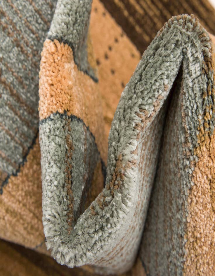 Detail image of 8' x 8' Kashkuli Gabbeh Round Rug