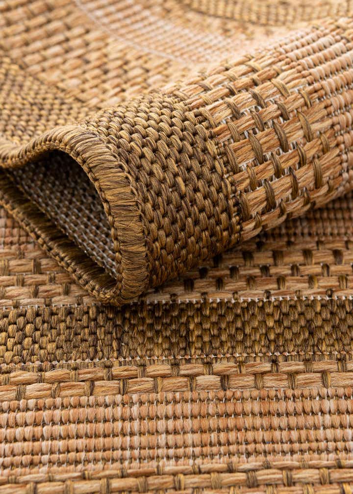 6' x 6' Easy-Clean Border Indoor / Outdoor Round Rug