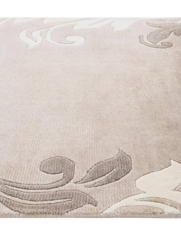 Detail image of 2' 7 x 9' 11  Hand Knotted Darya Wool Runner Rug