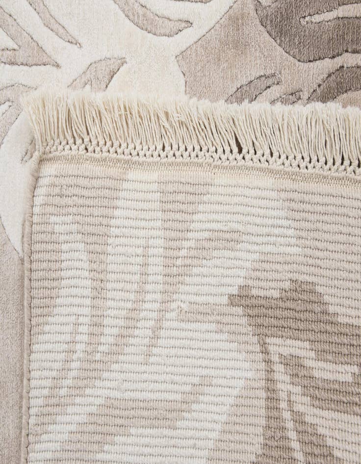Detail image of 2' 7 x 9' 11  Hand Knotted Darya Wool Runner Rug
