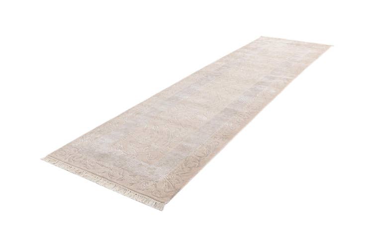 Detail image of 3' 3 x 13' 1 Hand Knotted Darya Wool Runner Rug