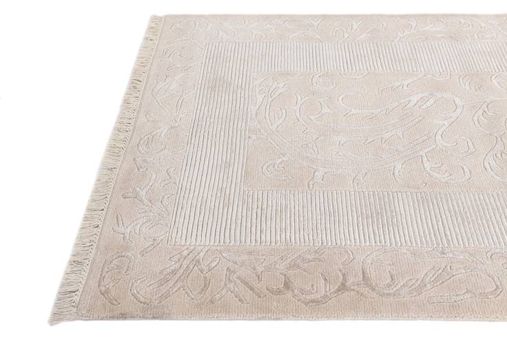 Detail image of 3' 3 x 13' 1 Hand Knotted Darya Wool Runner Rug