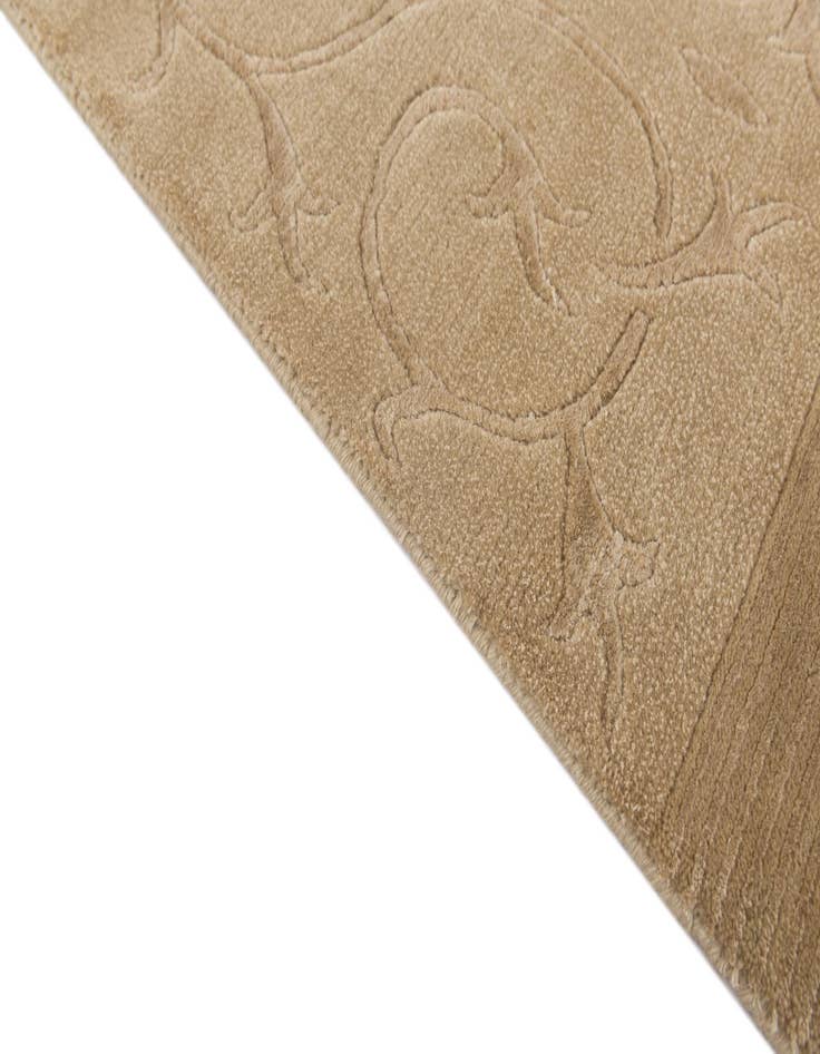 Detail image of 3' 3 x 6' 9  Hand Knotted Darya Wool Runner Rug