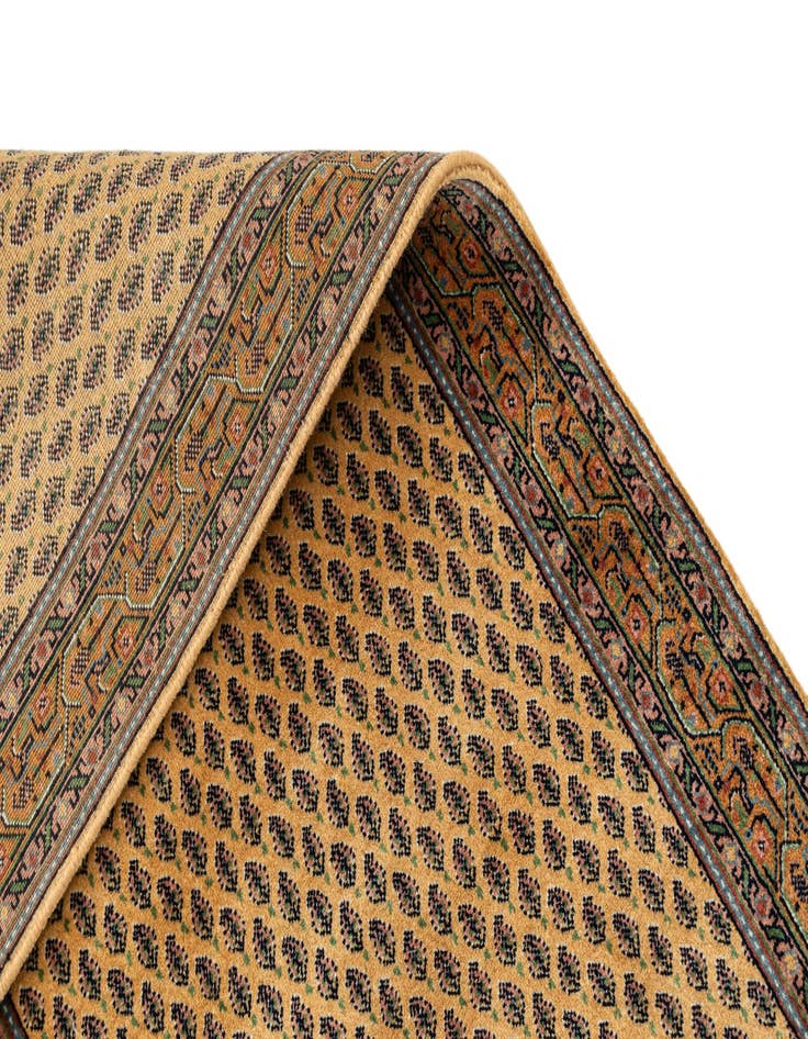 Detail image of 2' 9 x 9' 6  Hand Knotted Mir Wool Runner Rug