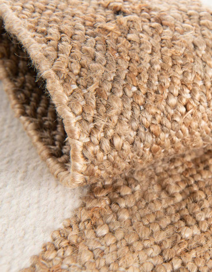 Detail image of 2' x 3' 1 Jill Zarin Hamptons Rug