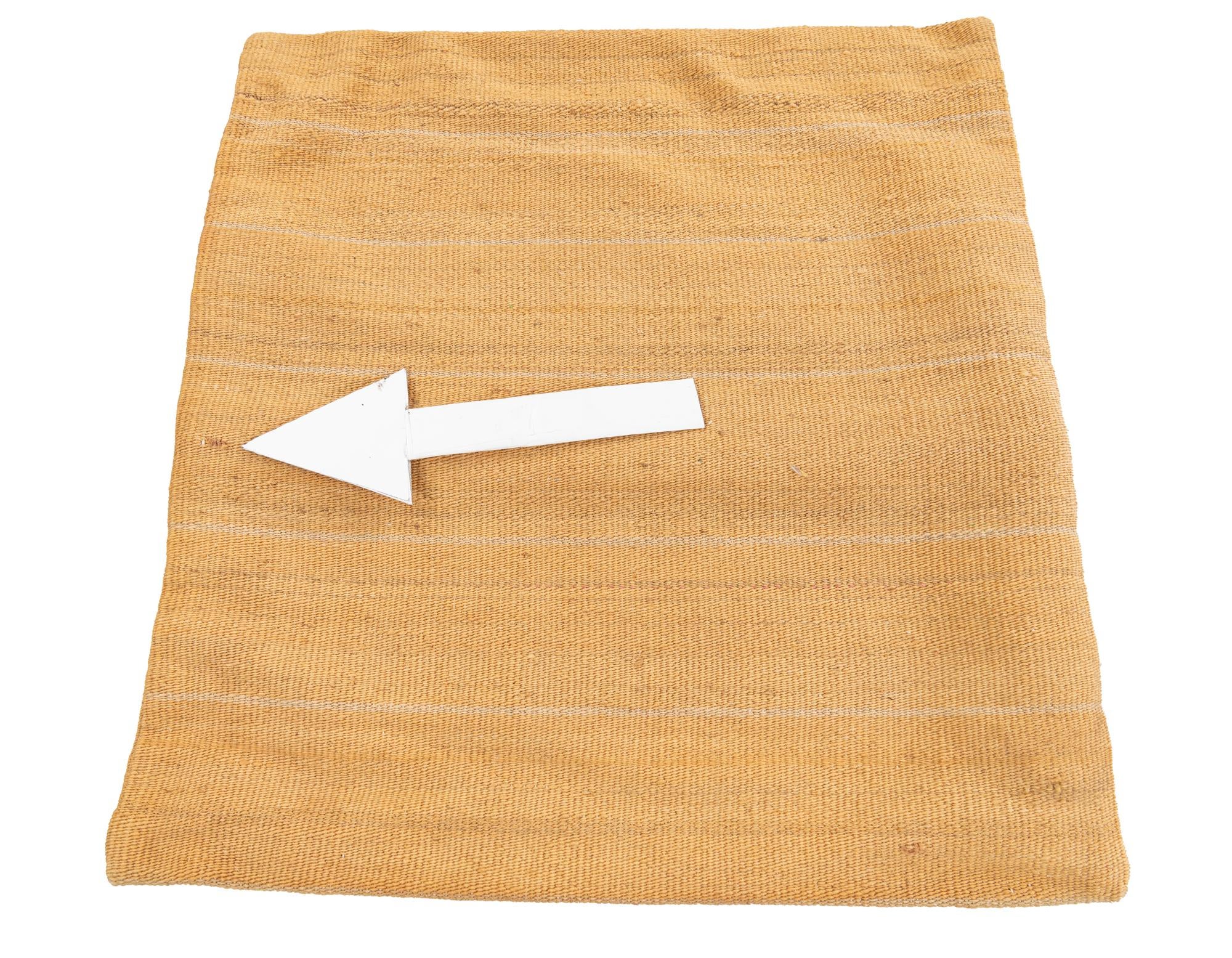 1' 6 x 1' 6 Hand Woven Pillow Wool Square Rug