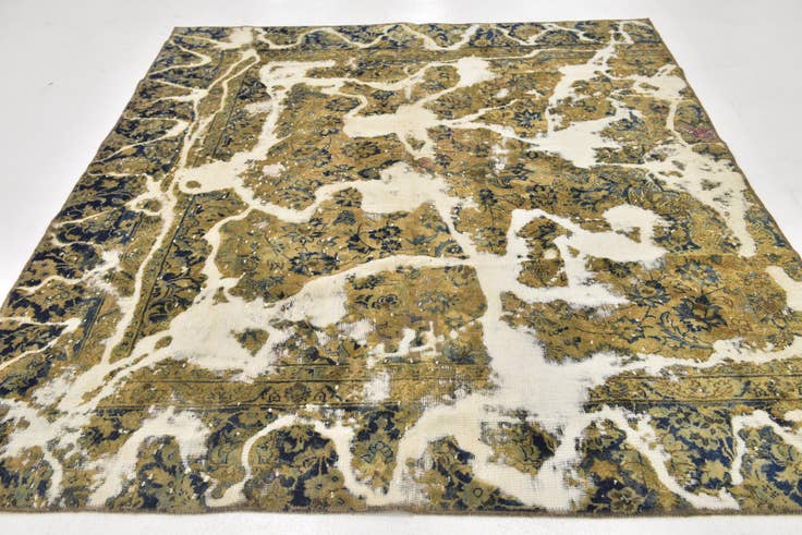 Detail image of 6' 6 x 7' 8 Hand Knotted Ultra Vintage Persian Wool Square Rug