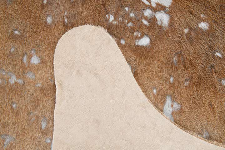 6' 6 x 7' Cowhide Leather Freeform Rug