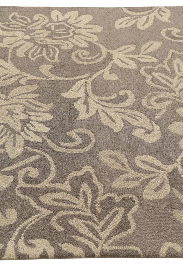 Detail image of 5' 1 x 8' Agra Wool Rug