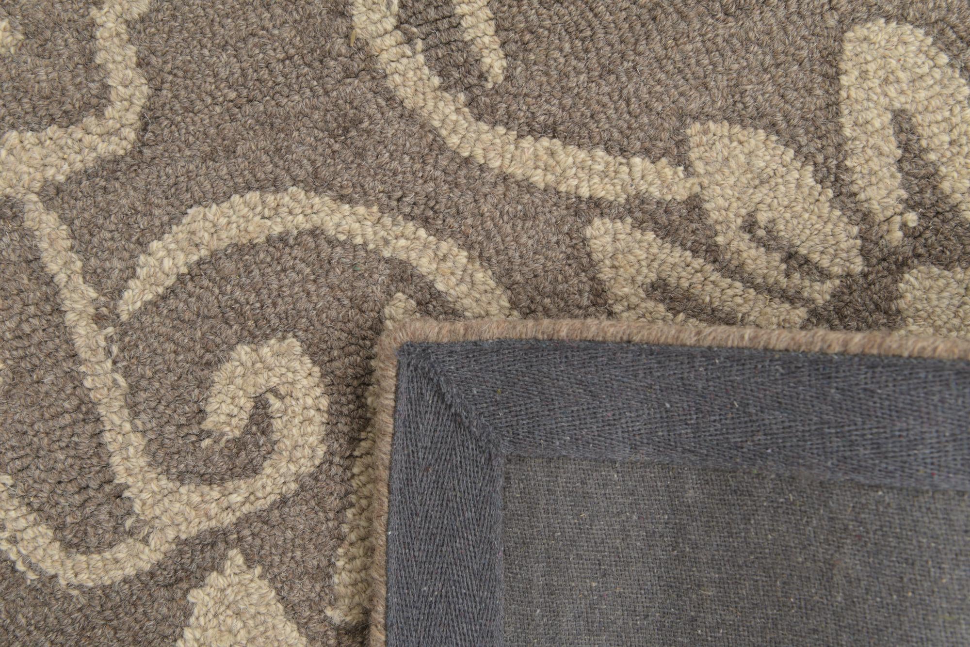 5' 1 x 8' Agra Wool Rug