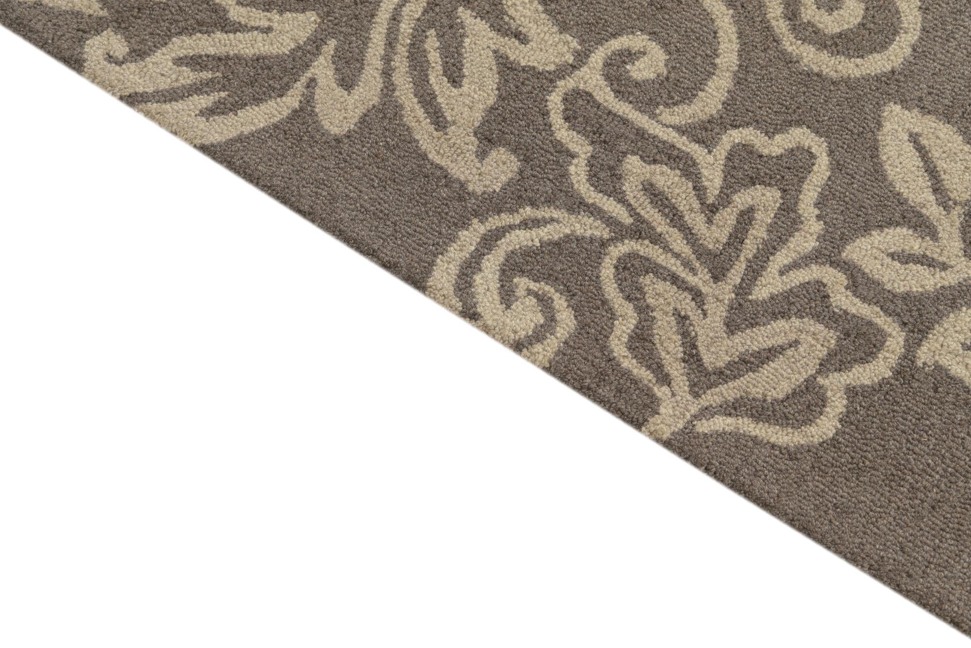 5' 1 x 8' Agra Wool Rug