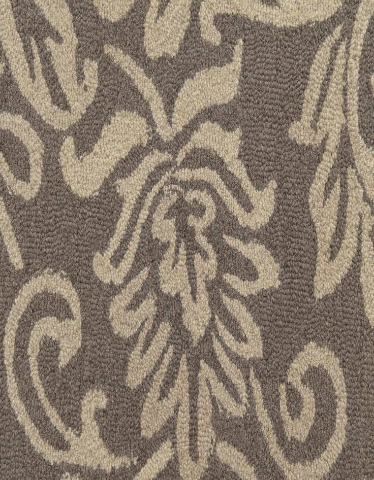 Detail image of 5' 1 x 8' Agra Wool Rug