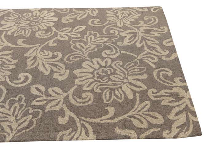 5' x 8' Agra Wool Rug
