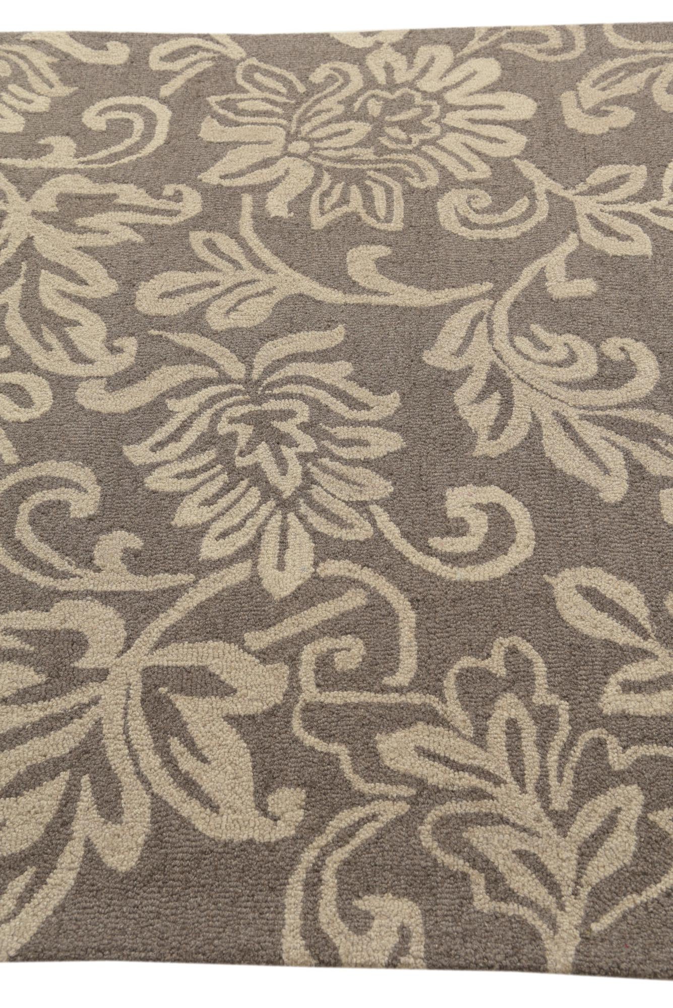 5' x 8' Agra Wool Rug
