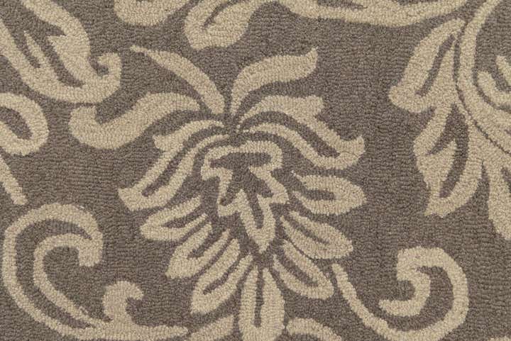 5' x 8' Agra Wool Rug