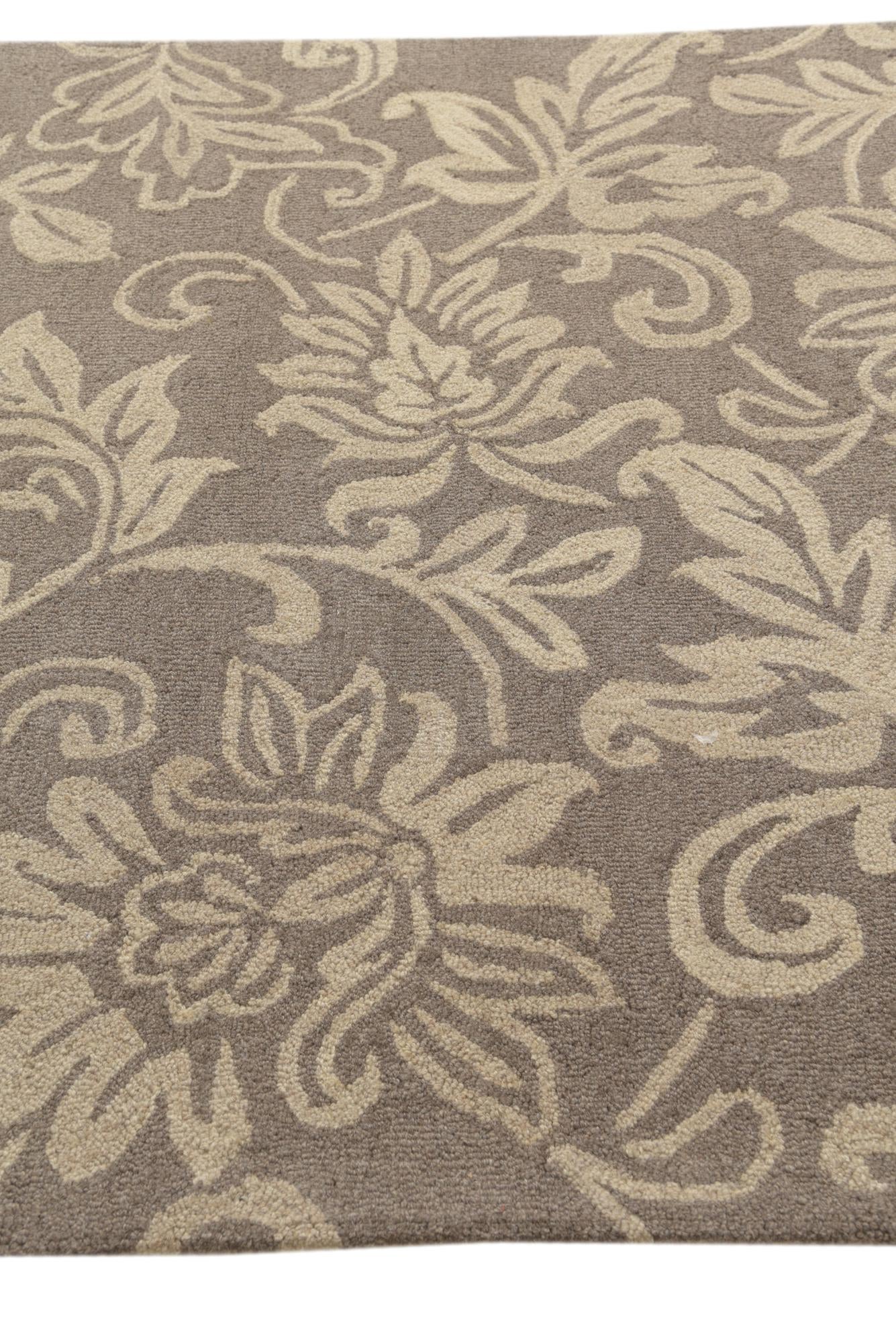 5' x 8' Agra Wool Rug