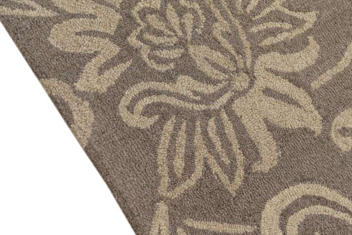 5' x 8' Agra Wool Rug