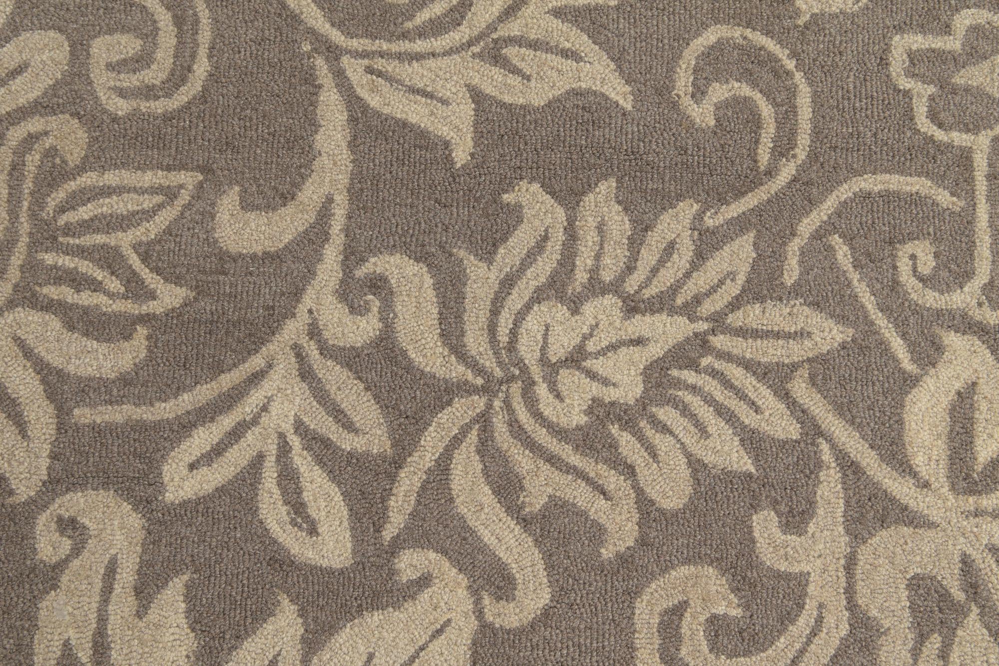 5' x 8' Agra Wool Rug