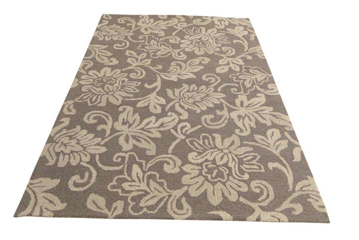 5' 1 x 8' Agra Wool Rug