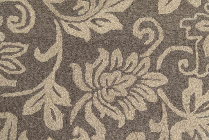 5' 1 x 8' Agra Wool Rug