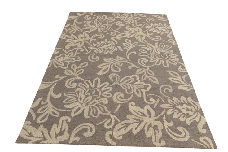 Detail image of 5' x 8' Agra Wool Rug