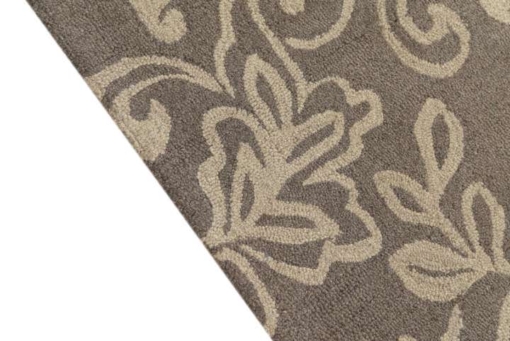 5' x 8' Agra Wool Rug