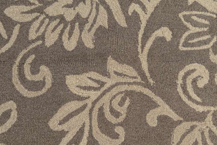 5' x 8' Agra Wool Rug
