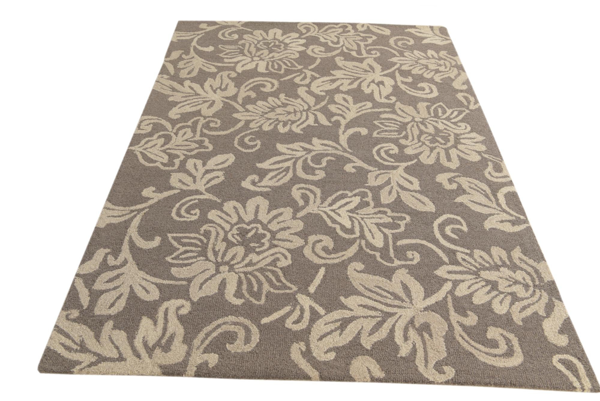 5' 1 x 8' Agra Wool Rug