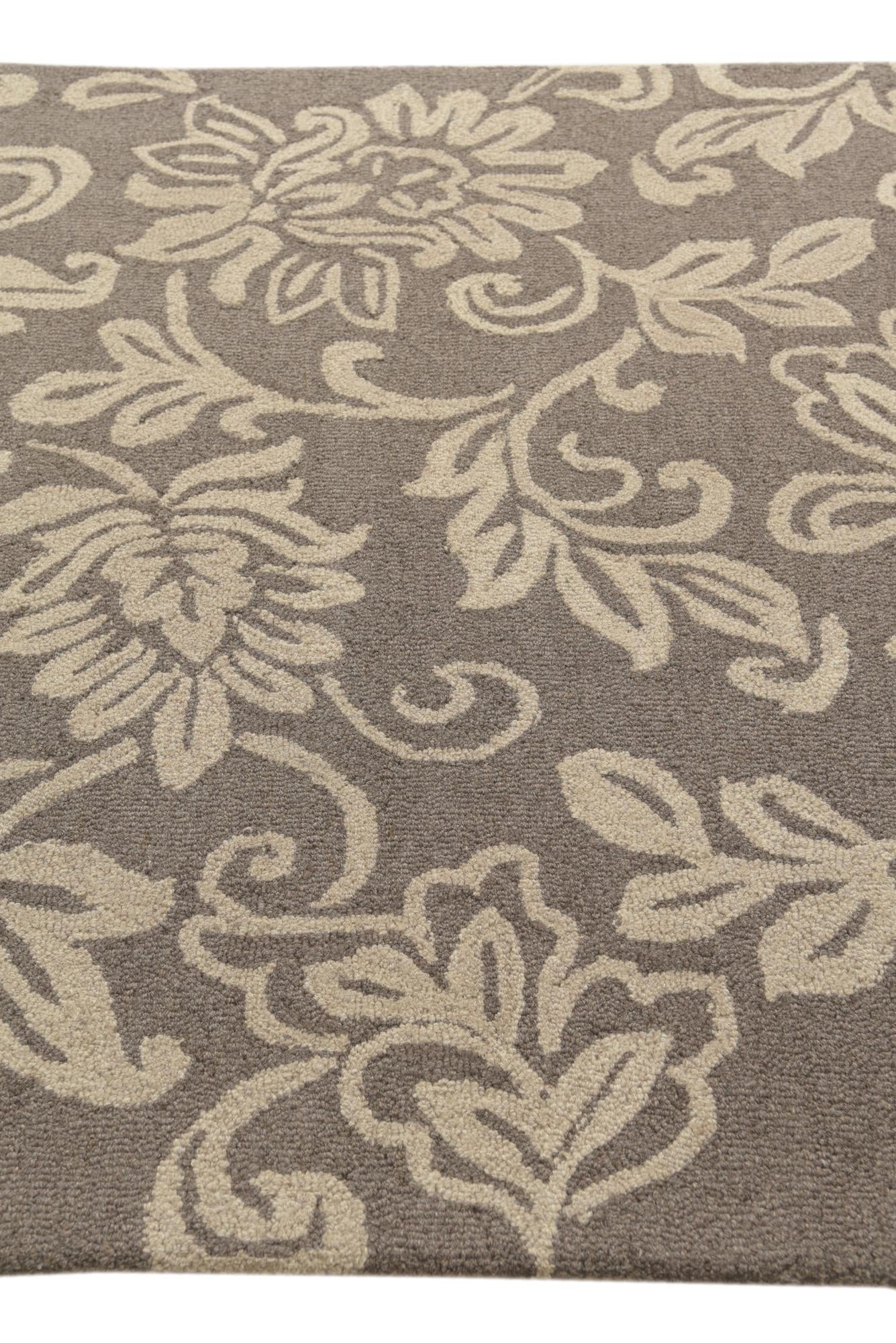 5' 1 x 8' Agra Wool Rug