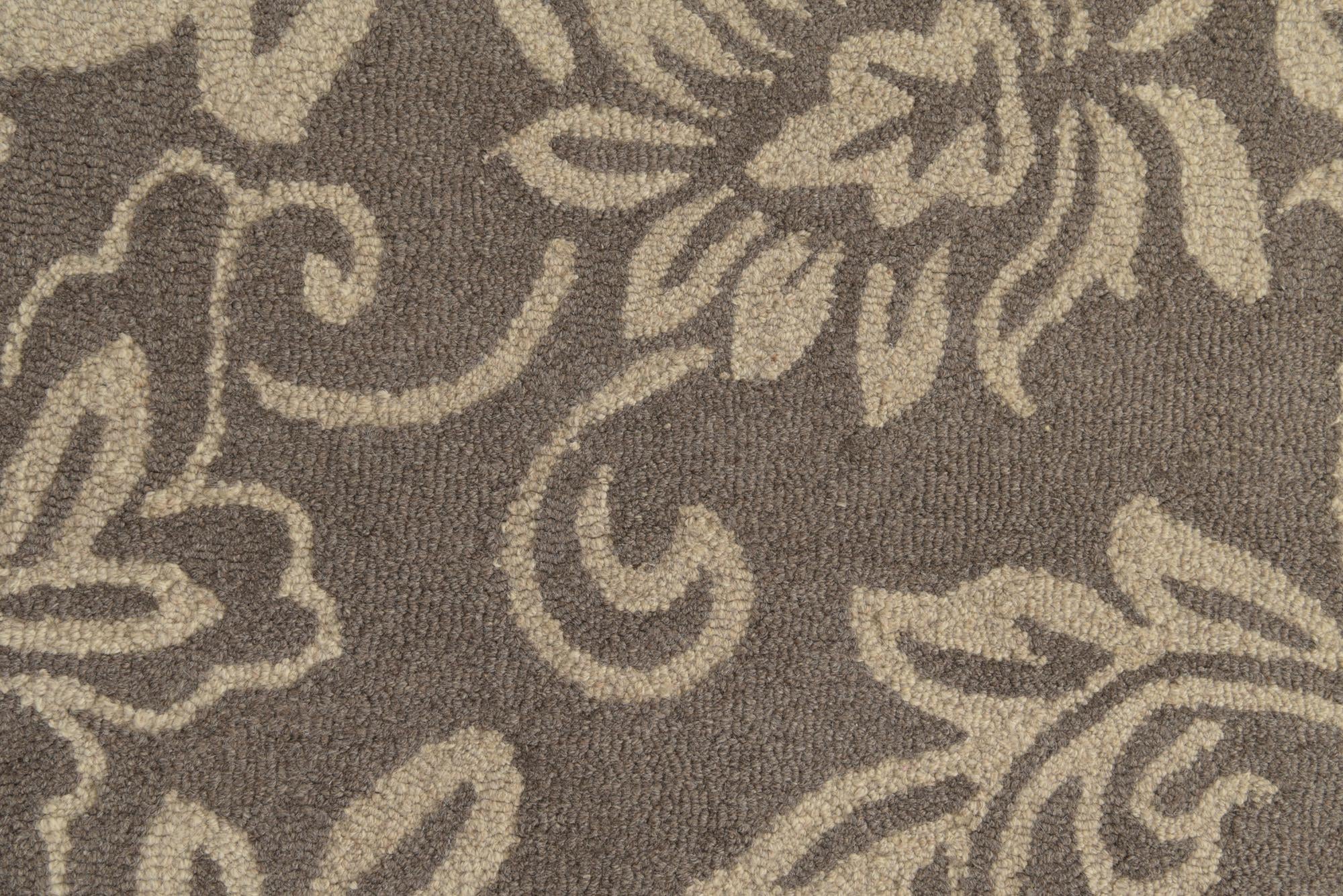 5' 2 x 8' Agra Wool Rug