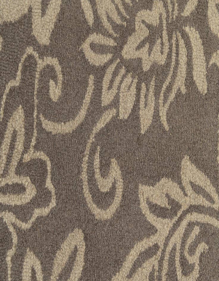 Detail image of 5' 2 x 8' Agra Wool Rug