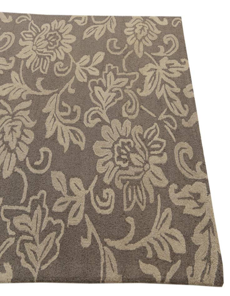 Detail image of 5' x 7' 10 Agra Wool Rug