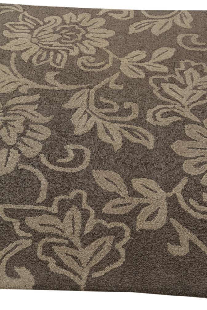 5' x 7' 10 Agra Wool Rug
