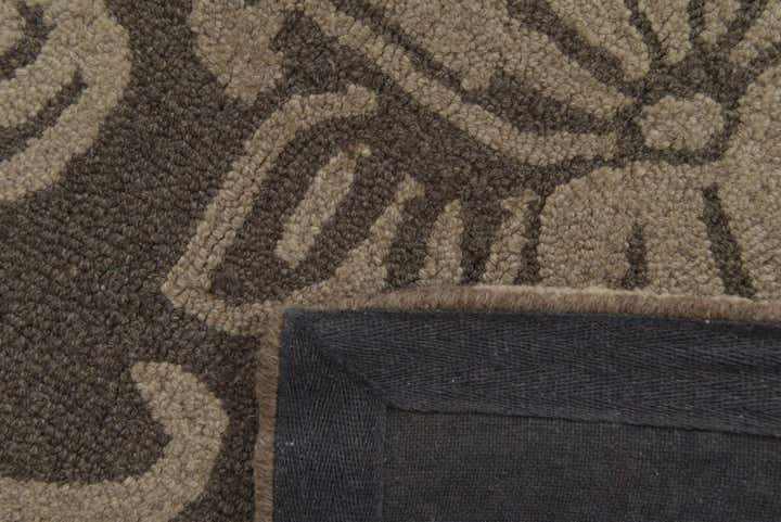 5' x 7' 10 Agra Wool Rug