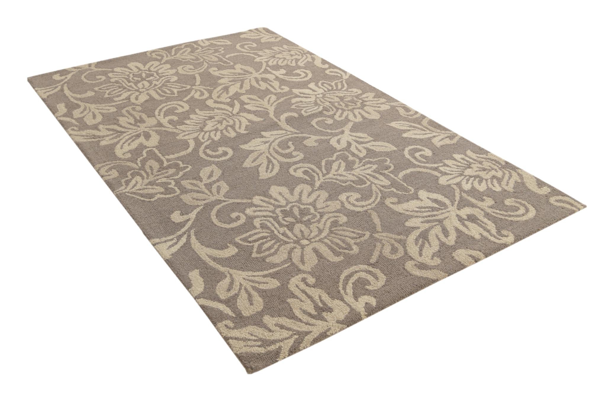 5' x 8' Agra Wool Rug
