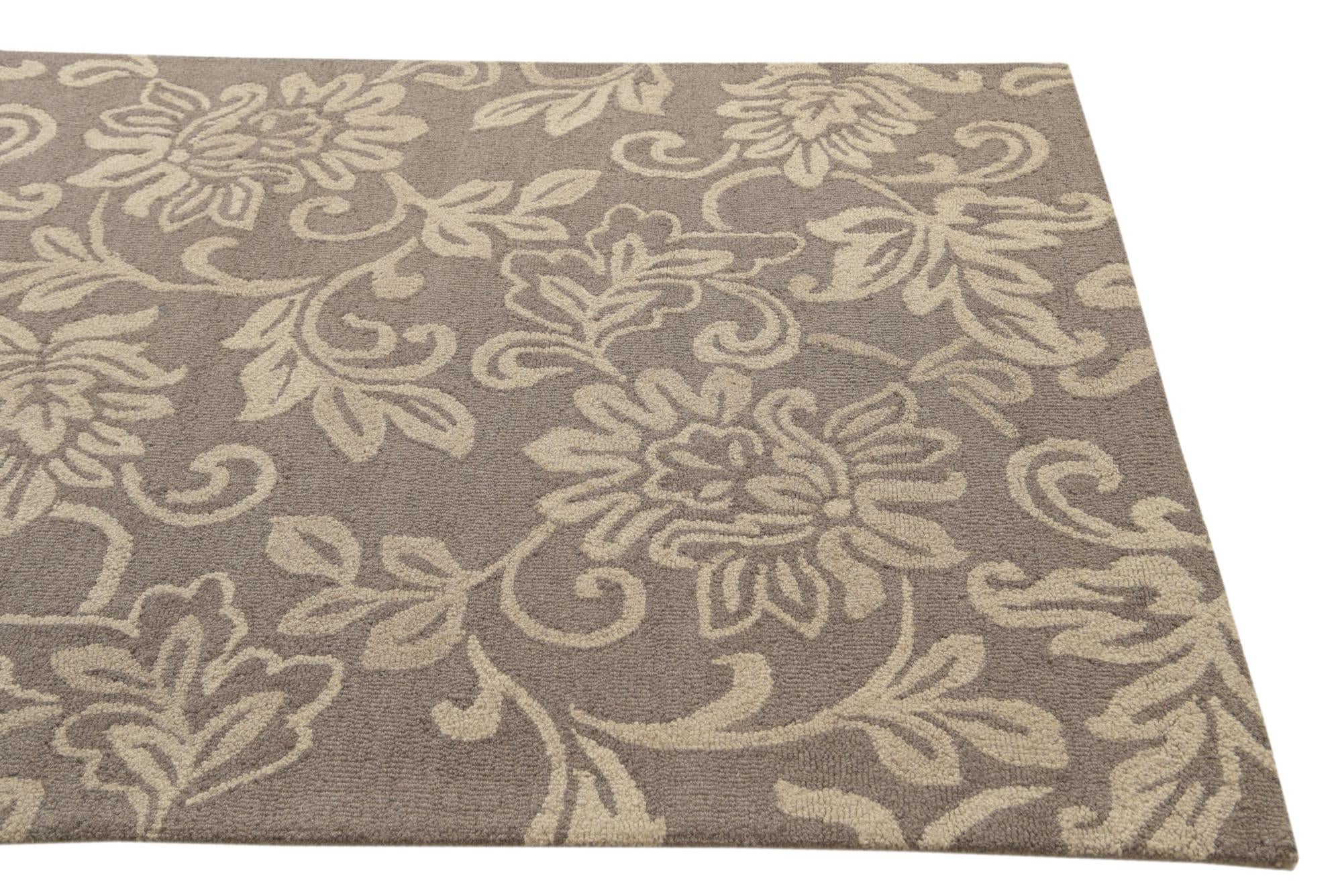 5' x 8' Agra Wool Rug