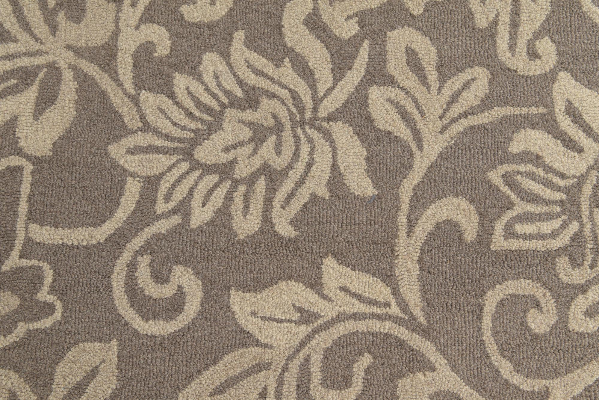 5' x 8' Agra Wool Rug