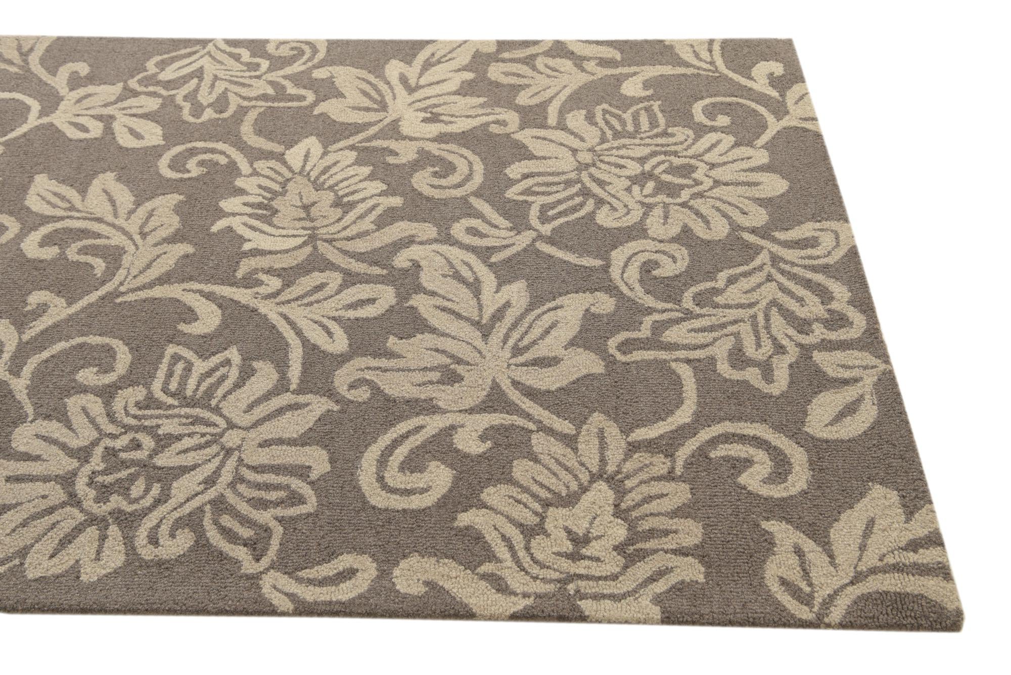 5' 1 x 8' Agra Wool Rug