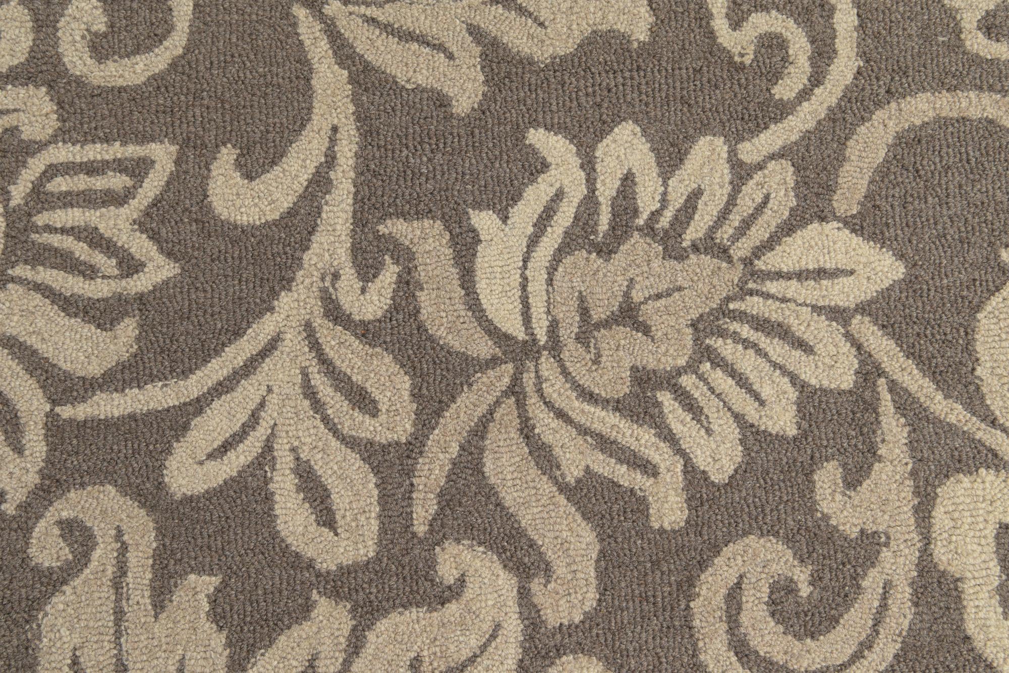 5' 1 x 8' Agra Wool Rug