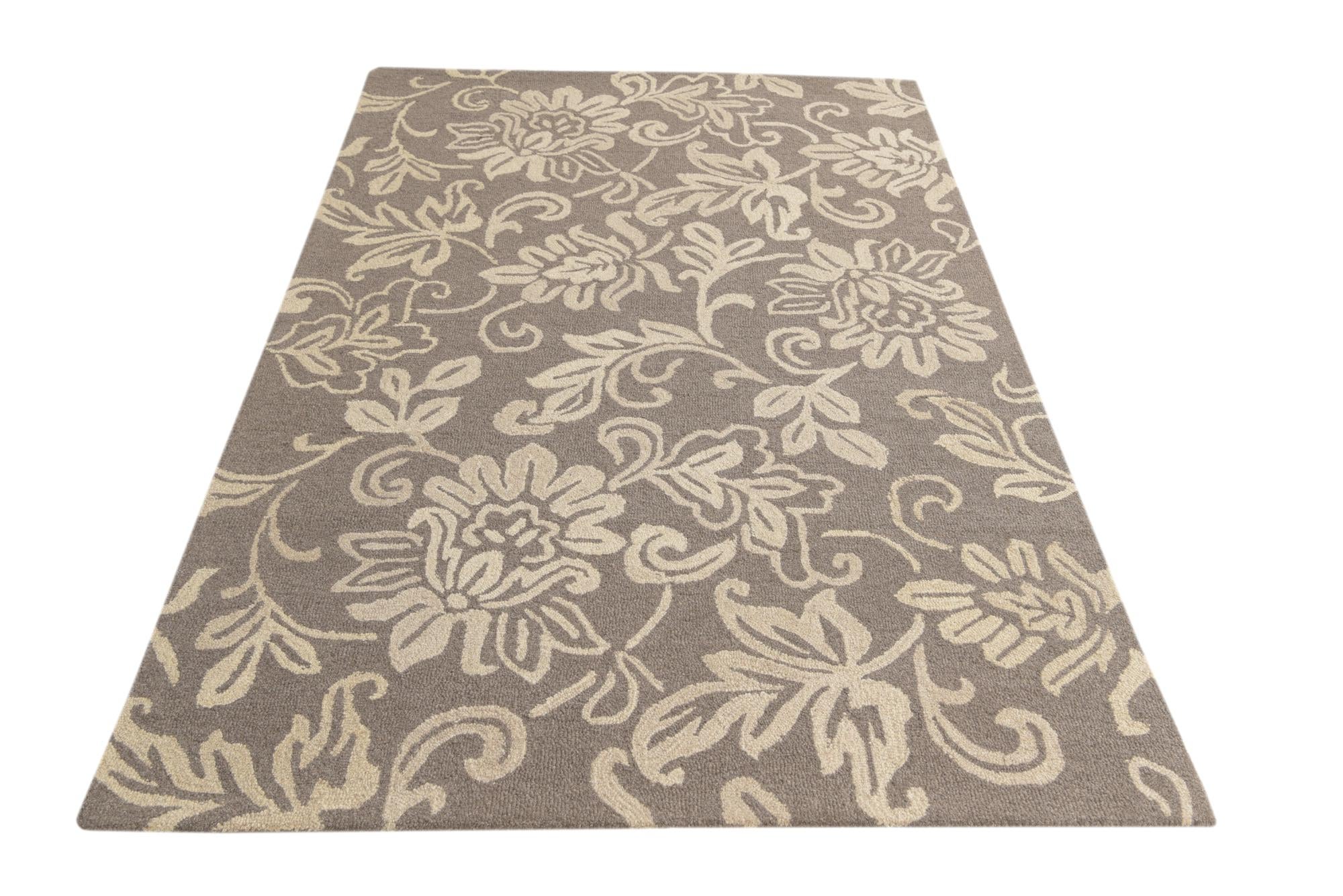 5' x 8' Agra Wool Rug