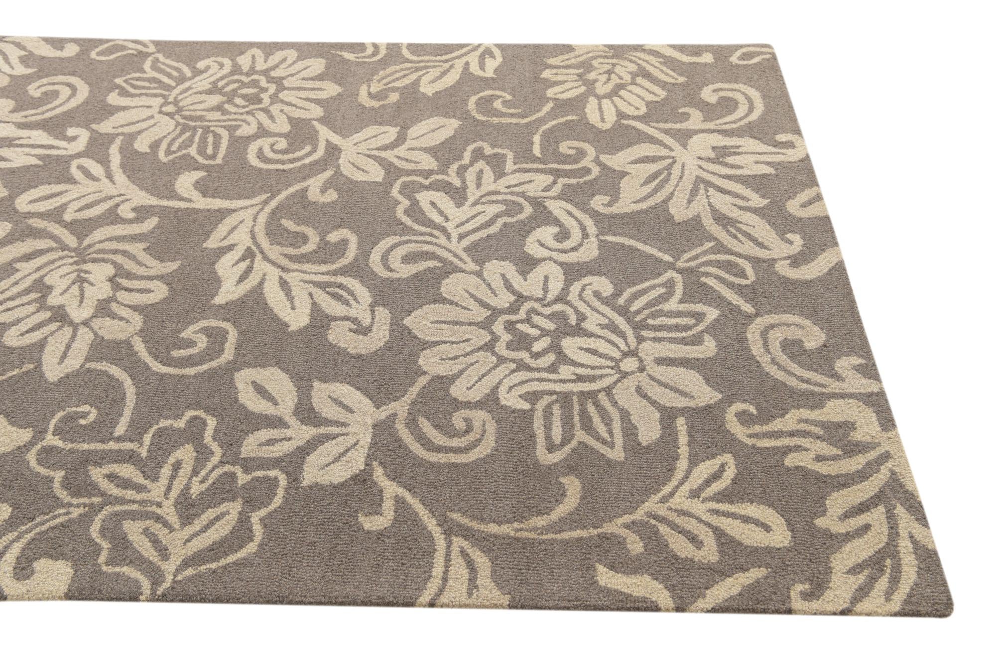 5' x 8' Agra Wool Rug