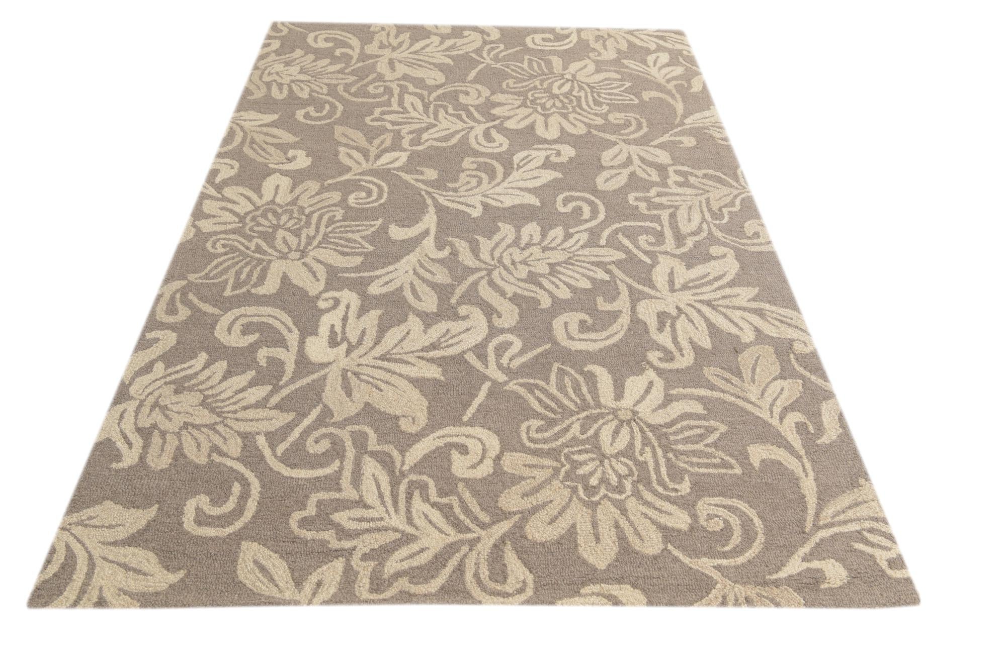 5' x 8' Agra Wool Rug