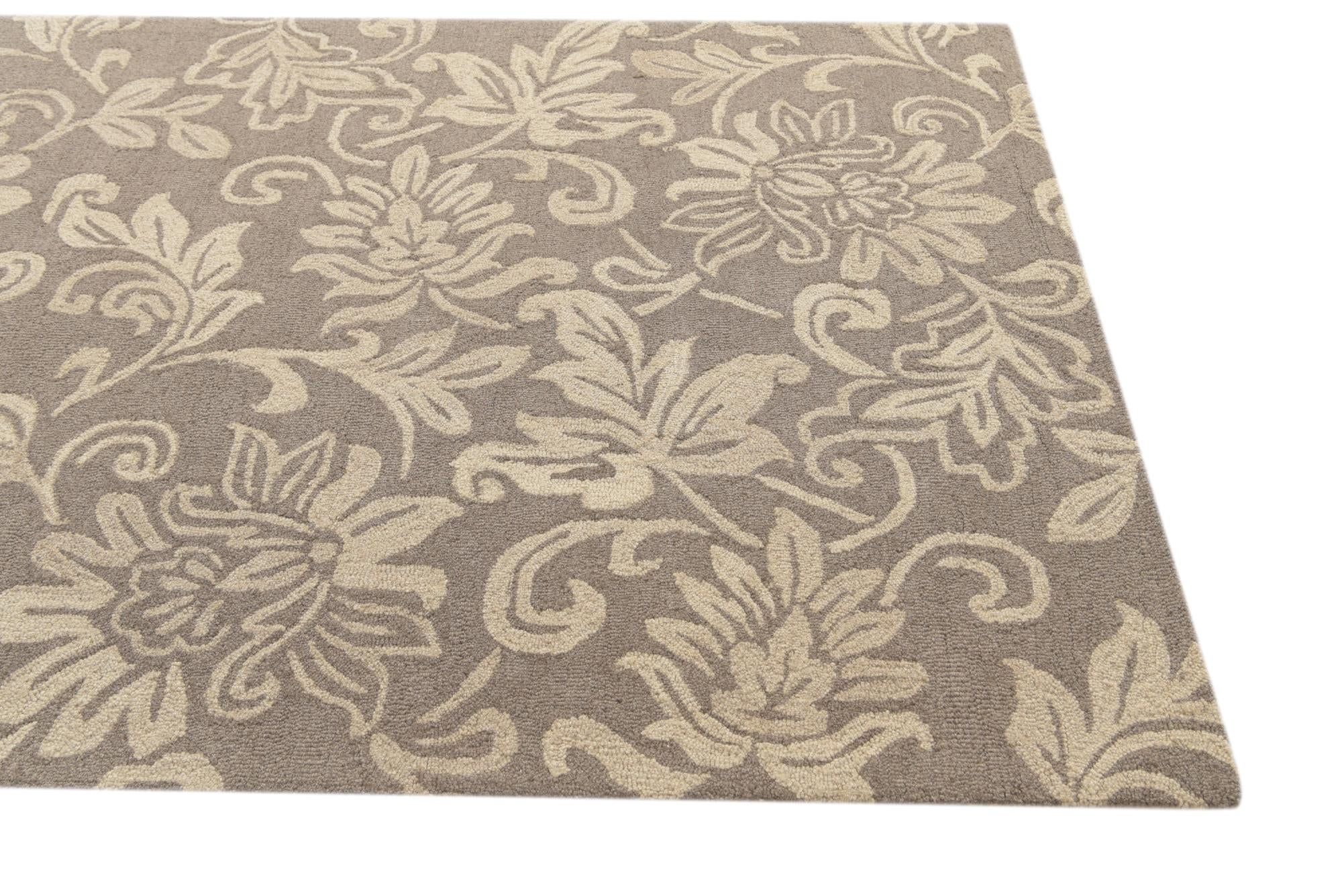 5' x 8' Agra Wool Rug