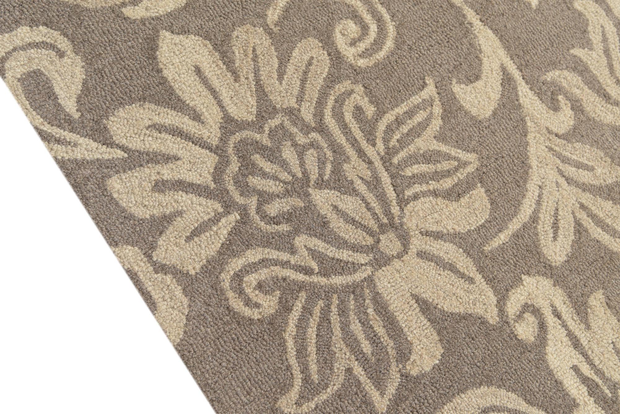 5' x 8' Agra Wool Rug