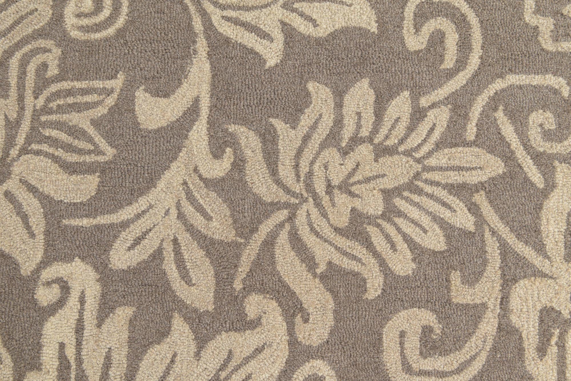 5' x 8' Agra Wool Rug