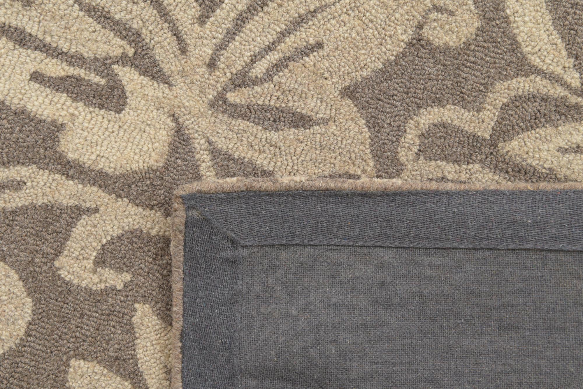 5' x 8' Agra Wool Rug
