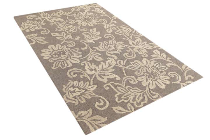 5' x 8' Agra Wool Rug