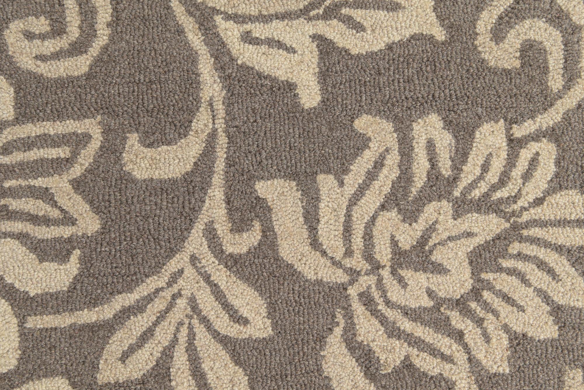 5' x 8' Agra Wool Rug