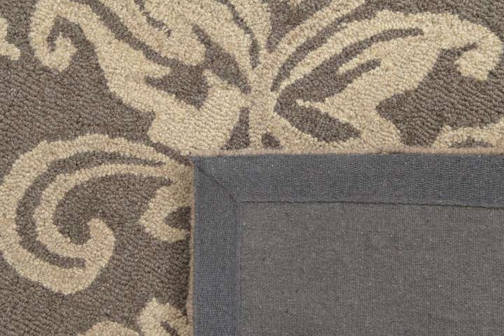 5' x 8' Agra Wool Rug