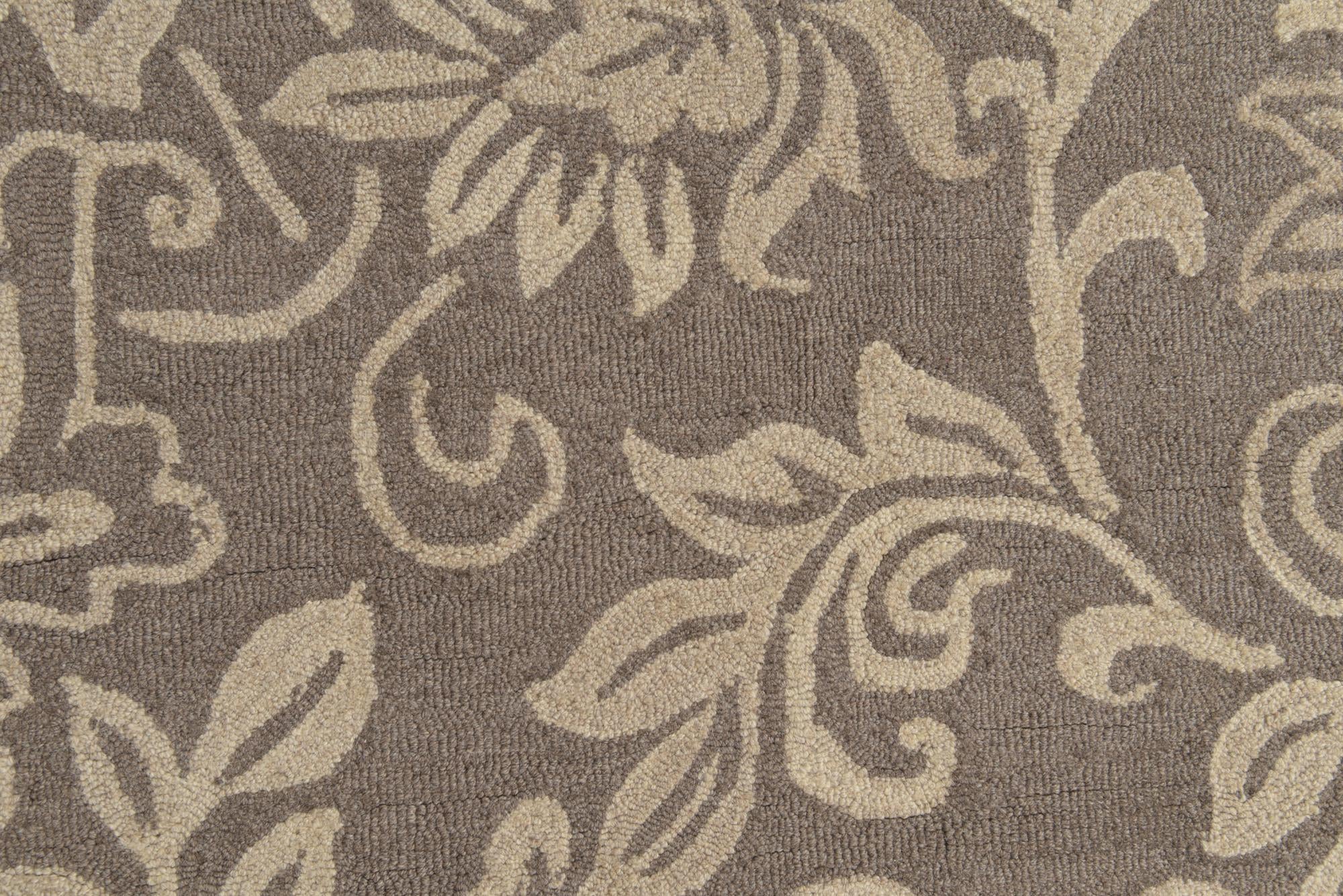 5' x 8' Agra Wool Rug